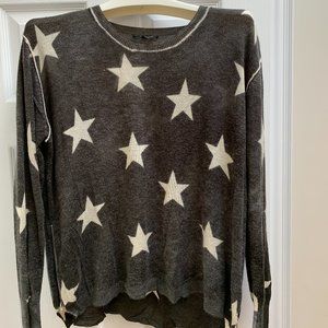 Olivaceous grey sweater with white stars